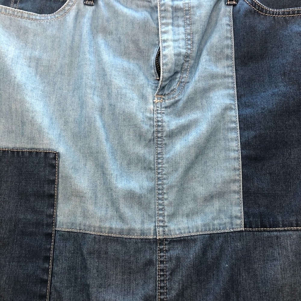 Vince Camuto Patchwork Denim Skirt sz 12 - Picture 2 of 4